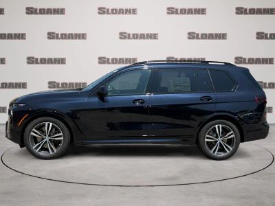 2027 BMW X7 — side profile view
