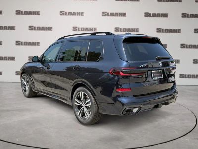 2027 BMW X7 — rear three-quarter view