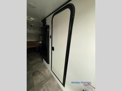 2026 Encore RV Venu - Photo 11