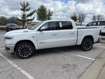 2026 RAM 1500 — photo 18 view