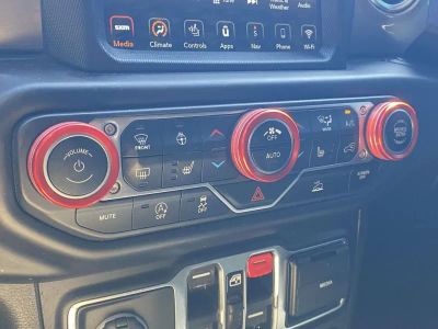 2021 Jeep Wrangler - Photo 23
