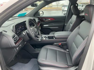 2026 Chevrolet Traverse — photo 10 view