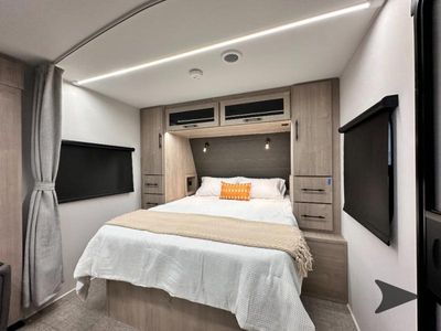 2026 Grand Design Imagine XLS - Photo 6