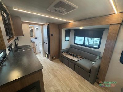 2026 Keystone RV Reign — photo 19 view