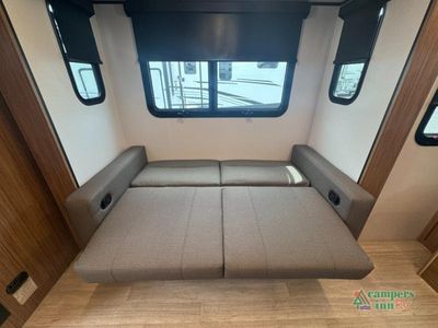 2026 Keystone RV Reign — photo 23 view
