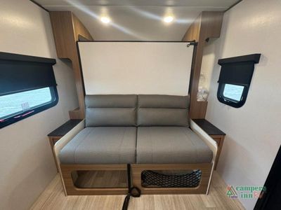 2026 Keystone RV Reign — photo 33 view