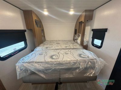 2026 Keystone RV Reign — photo 36 view