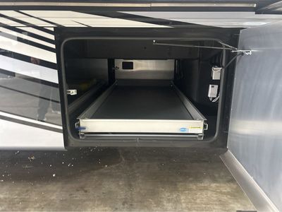 2026 Tiffin Phaeton - Photo 8