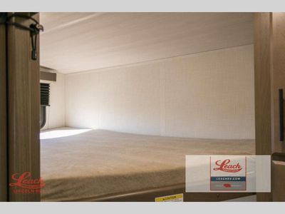 2026 Cougar Sport 2700BH — photo 22 view