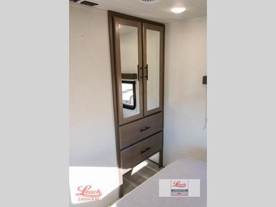 2026 Cougar Sport 2700BH — photo 27 view