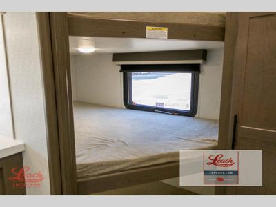 2026 Cougar Sport 2700BH — photo 21 view