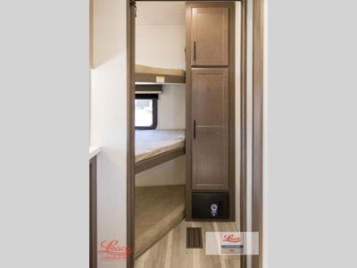 2026 Cougar Sport 2700BH — photo 19 view