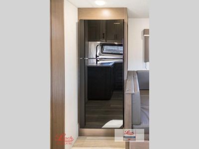 2026 Cougar Sport 2700BH — photo 15 view