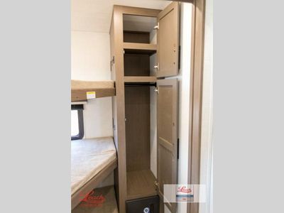 2026 Cougar Sport 2700BH — photo 23 view