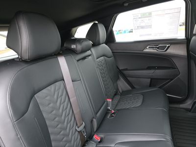 2026 Kia Sportage Plug-In Hybrid — photo 10 view