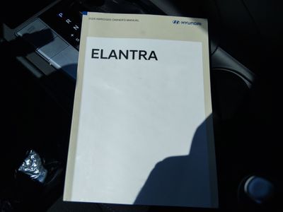 2024 Hyundai Elantra — photo 20 view
