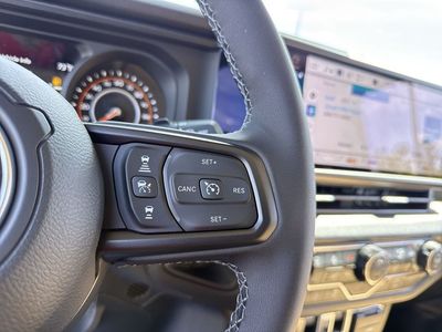 2026 Jeep Wrangler — photo 15 view