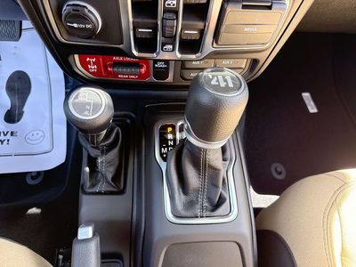 2026 Jeep Wrangler — photo 19 view