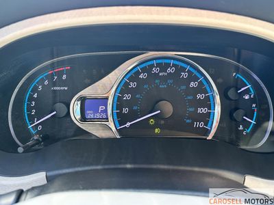 2013 Toyota Sienna — photo 19 view