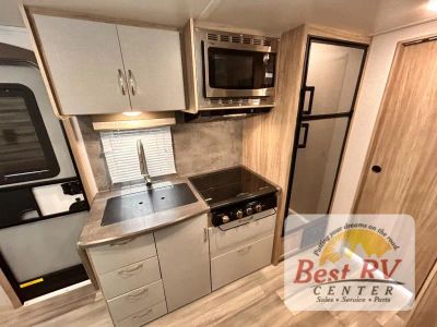 2022 Winnebago Industries Towables Micro Minnie - Photo 24