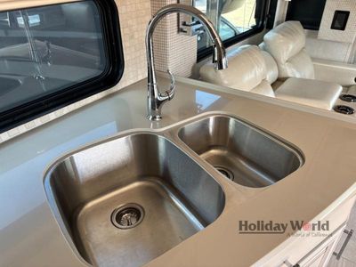 2022 Newmar Supreme Aire — photo 14 view