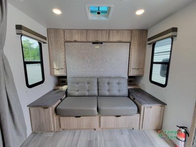 2022 Winnebago Minnie — photo 17 view