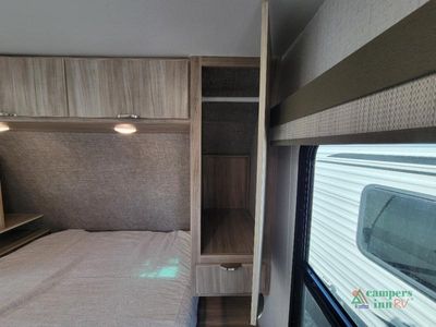 2022 Winnebago Minnie — photo 25 view