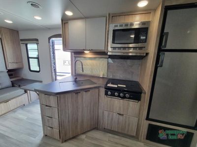 2022 Winnebago Minnie — photo 31 view