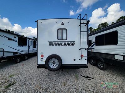 2022 Winnebago Minnie — interior view