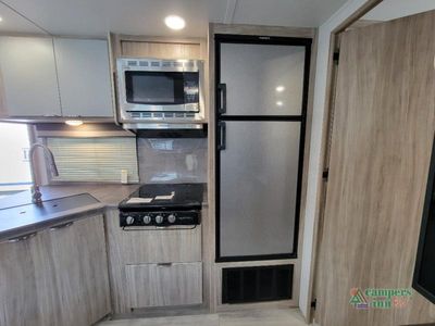 2022 Winnebago Minnie — photo 38 view
