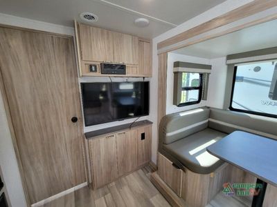 2022 Winnebago Minnie — photo 43 view