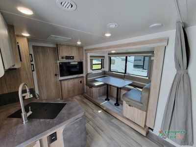 2022 Winnebago Minnie — photo 27 view