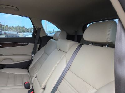 2018 Kia Sorento — photo 17 view
