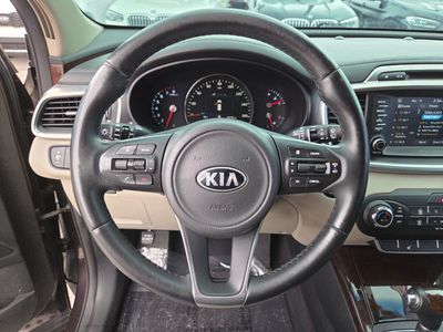 2018 Kia Sorento — photo 26 view