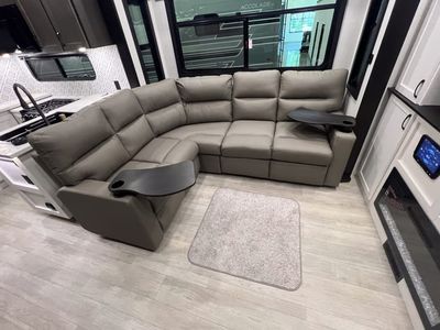 2026 Jayco CYCLONE - Photo 6