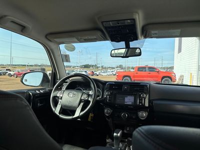 2019 Toyota 4Runner — photo 27 view
