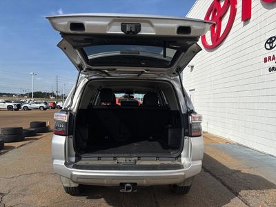 2019 Toyota 4Runner — photo 28 view