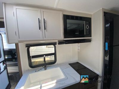 2026 Prime Time RV Avenger LT — photo 7 view