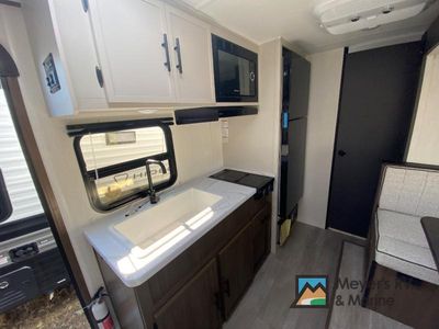 2026 Prime Time RV Avenger LT — detail view