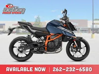 2026 KTM 390 Duke — front three-quarter view