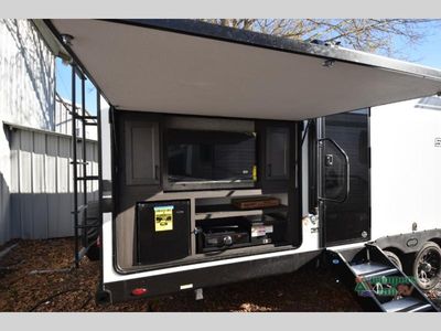 2025 Venture RV Stratus — photo 18 view