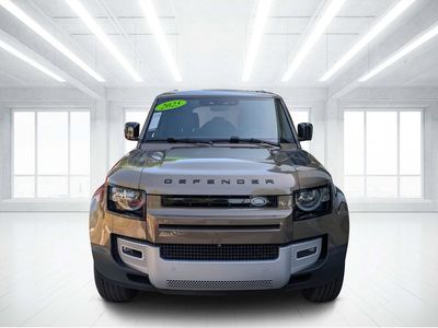 2025 Land Rover Defender 110 — photo 8 view