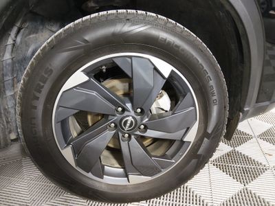 2024 Nissan Rogue — photo 10 view