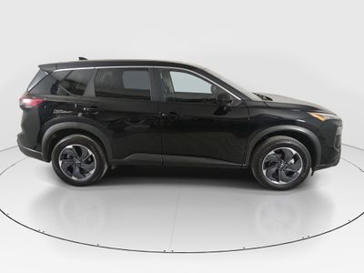 2024 Nissan Rogue — photo 8 view