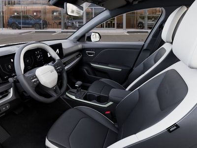 2026 Kia K4 — photo 17 view