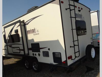 2017 Forest River Rockwood Mini Lite — photo 7 view