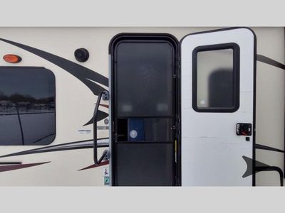 2017 Forest River Rockwood Mini Lite — photo 15 view
