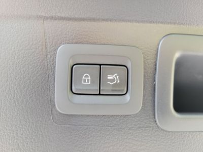 2026 Mazda CX-50 — photo 10 view