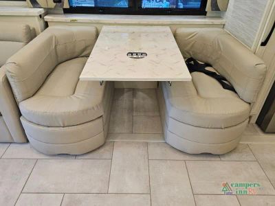 2027 Tiffin Motorhomes Phaeton — photo 43 view