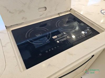 2027 Tiffin Motorhomes Phaeton — photo 27 view